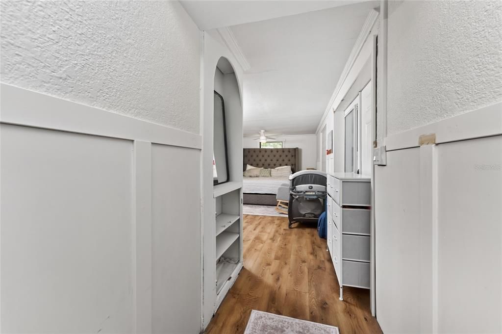 For Sale: $339,000 (3 beds, 2 baths, 1270 Square Feet)