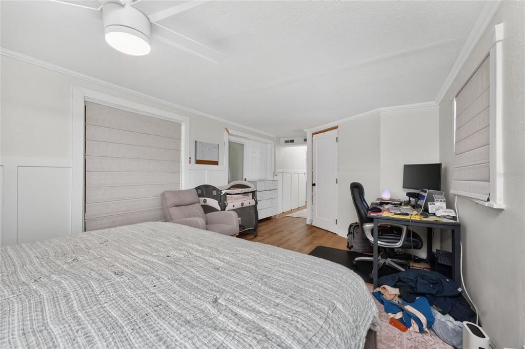 For Sale: $339,000 (3 beds, 2 baths, 1270 Square Feet)