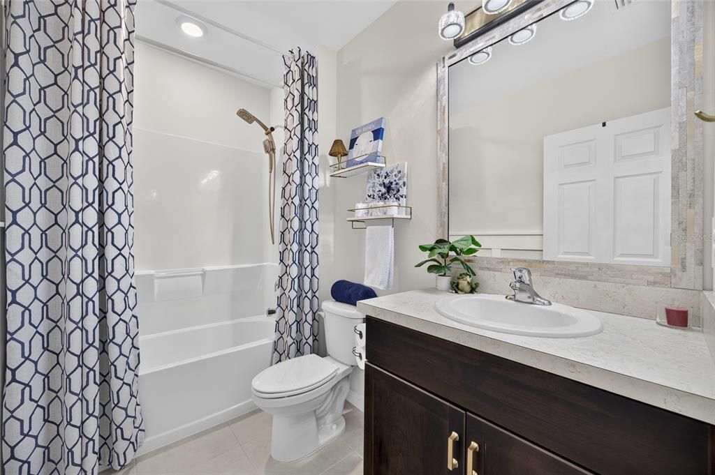 На продажу: $339,900 (4 спален, 2 ванн, 1791 Квадратных фут)