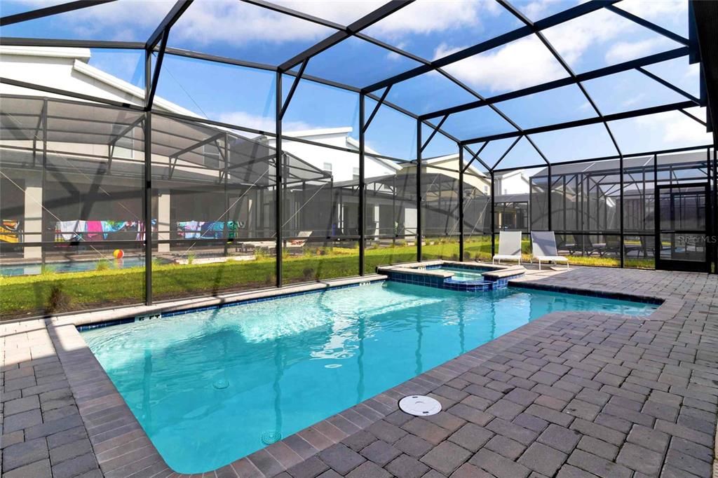 En Venta: $745,000 (8 camas, 5 baños, 4289 Pies cuadrados)