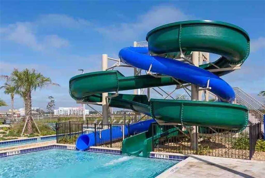 En Venta: $745,000 (8 camas, 5 baños, 4289 Pies cuadrados)