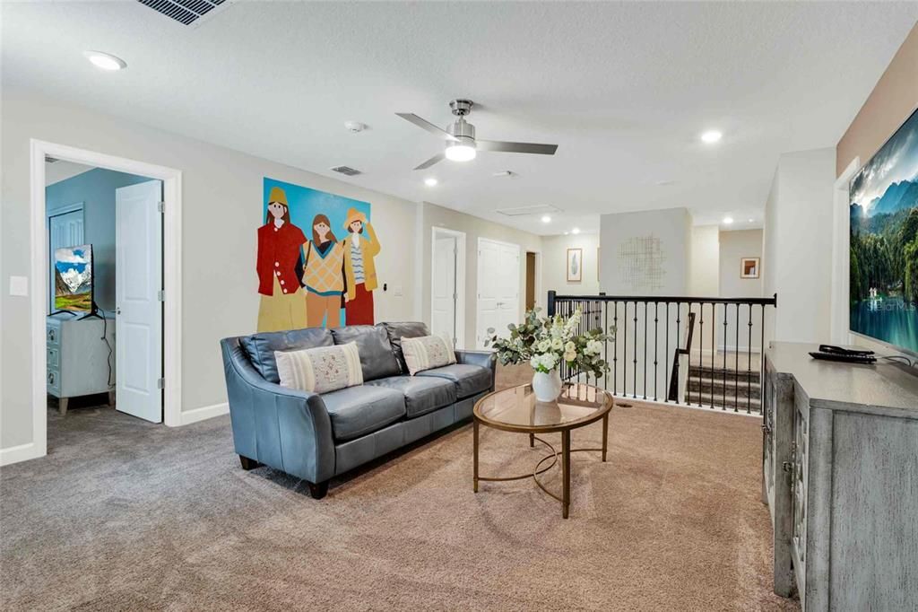 En Venta: $745,000 (8 camas, 5 baños, 4289 Pies cuadrados)