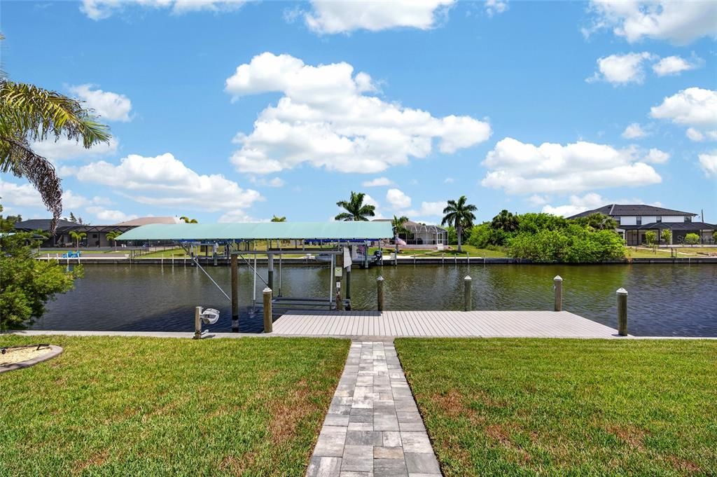 En Venta: $925,000 (3 camas, 3 baños, 2261 Pies cuadrados)