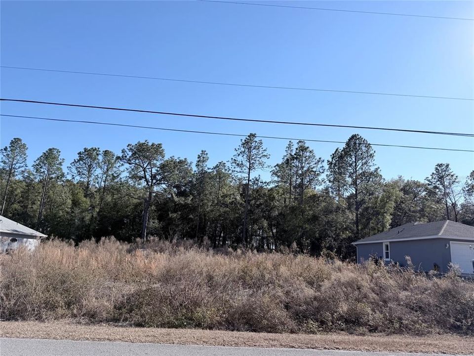 En Venta: $36,900 (1.01 acres)