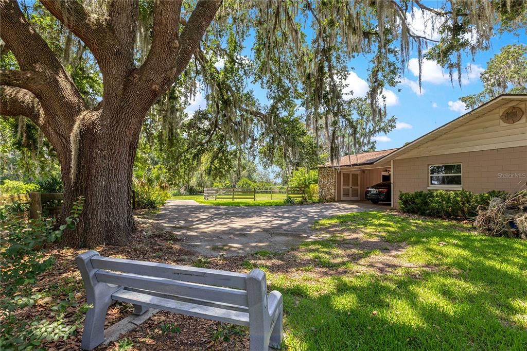 For Sale: $340,000 (3 beds, 2 baths, 1579 Square Feet)