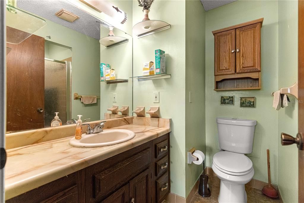 For Sale: $340,000 (3 beds, 2 baths, 1579 Square Feet)