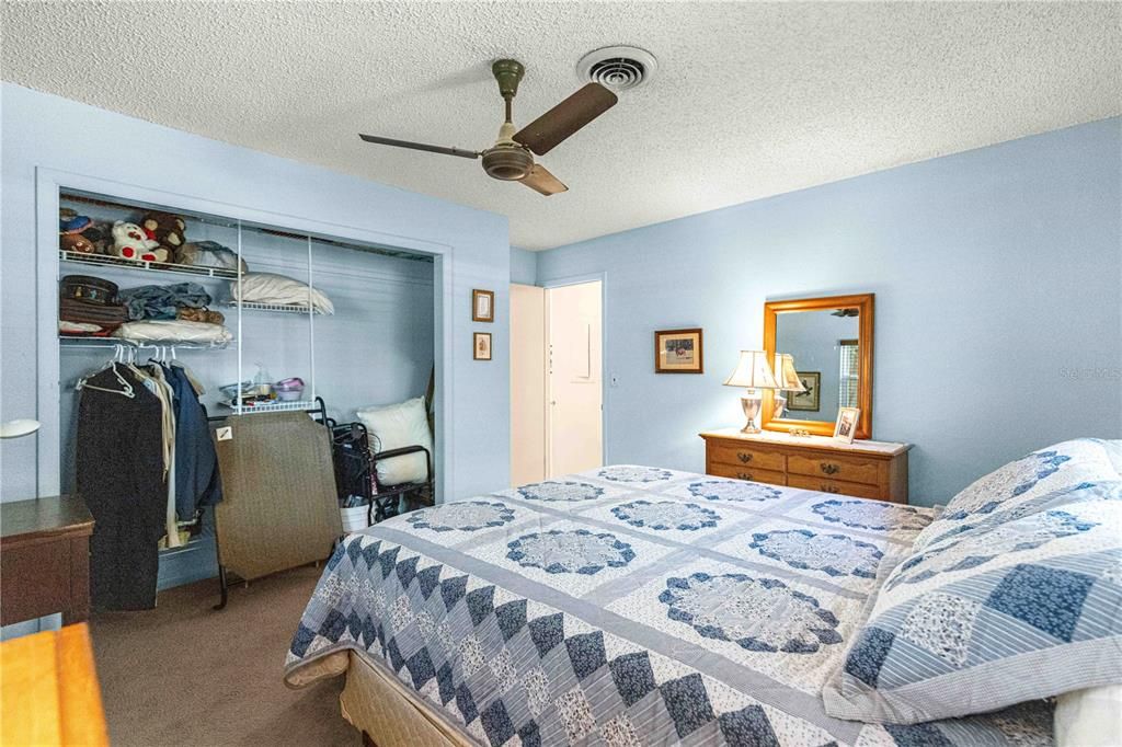 For Sale: $340,000 (3 beds, 2 baths, 1579 Square Feet)