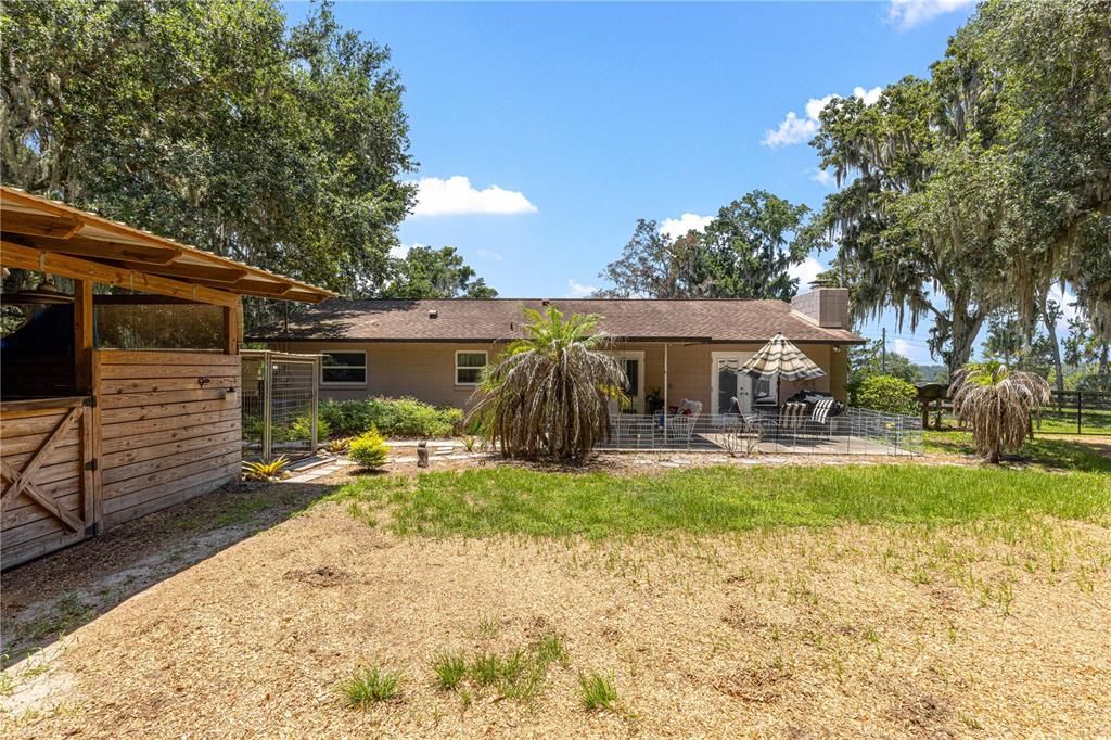 For Sale: $340,000 (3 beds, 2 baths, 1579 Square Feet)