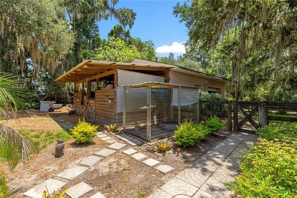 For Sale: $340,000 (3 beds, 2 baths, 1579 Square Feet)