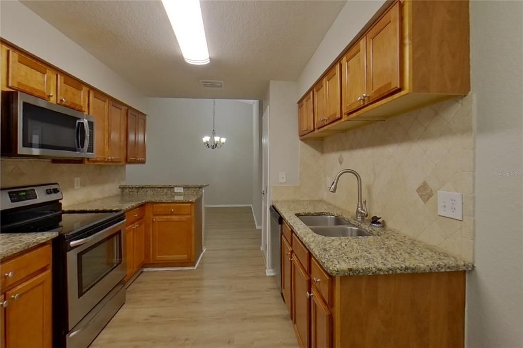 For Rent: $2,399 (3 beds, 2 baths, 1212 Square Feet)