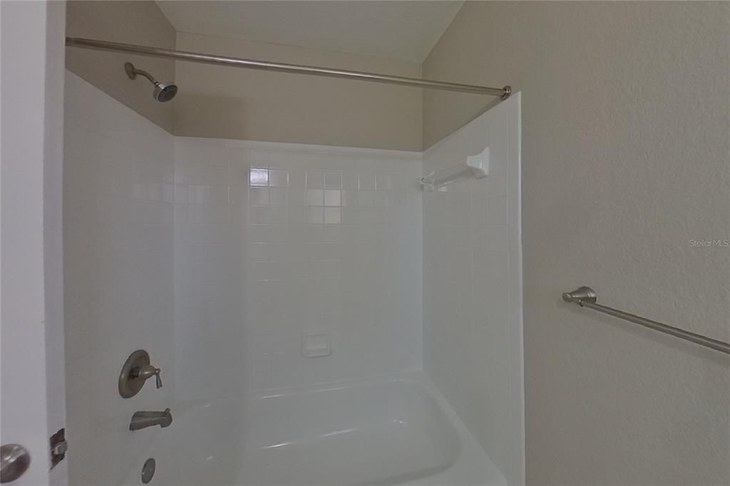 For Rent: $2,399 (3 beds, 2 baths, 1212 Square Feet)