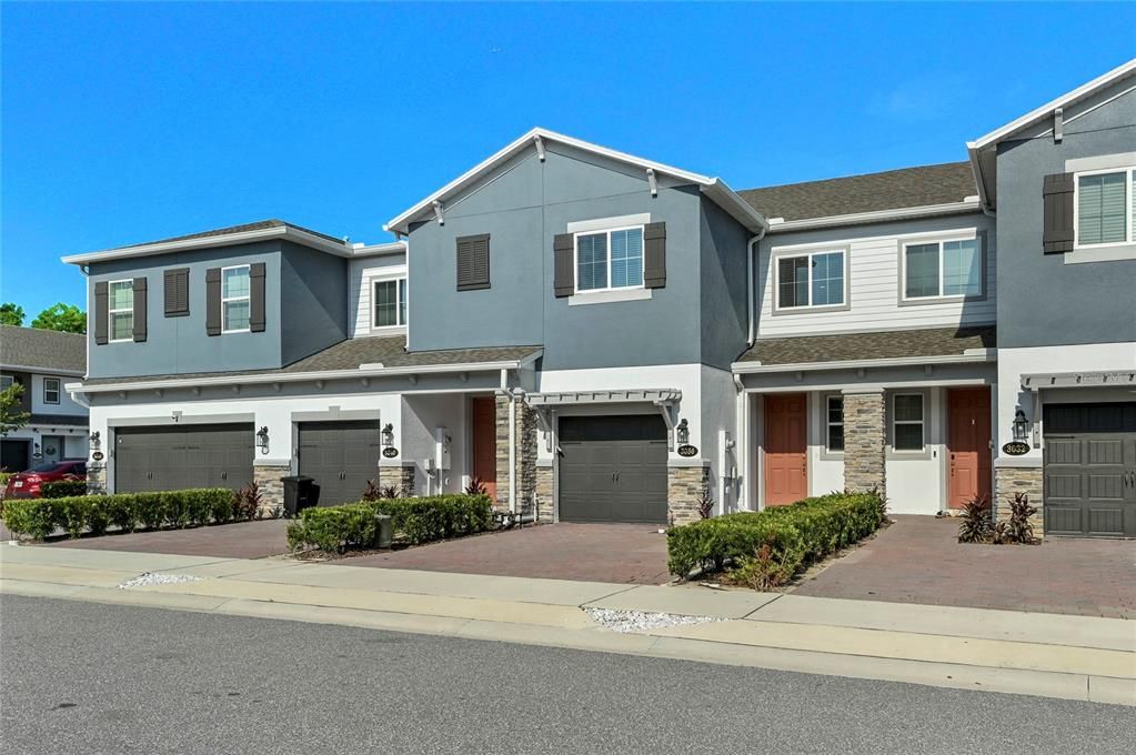 For Sale: $425,000 (3 beds, 2 baths, 1666 Square Feet)