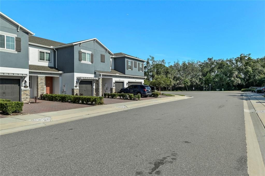 For Sale: $425,000 (3 beds, 2 baths, 1666 Square Feet)