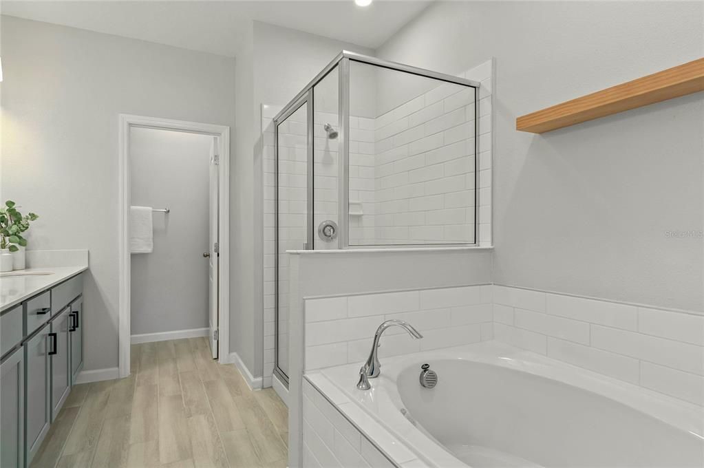 For Sale: $425,000 (3 beds, 2 baths, 1666 Square Feet)