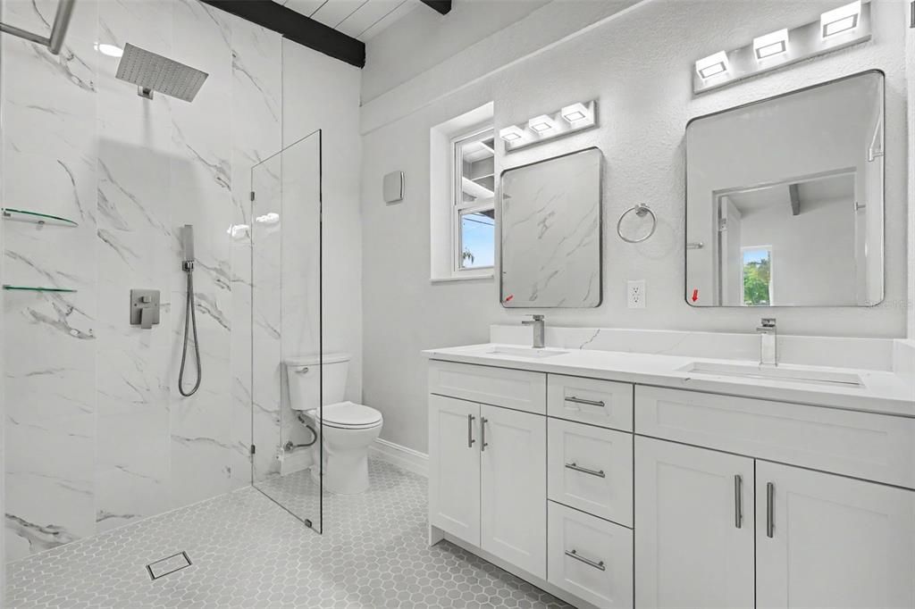 For Sale: $640,000 (3 beds, 2 baths, 1876 Square Feet)