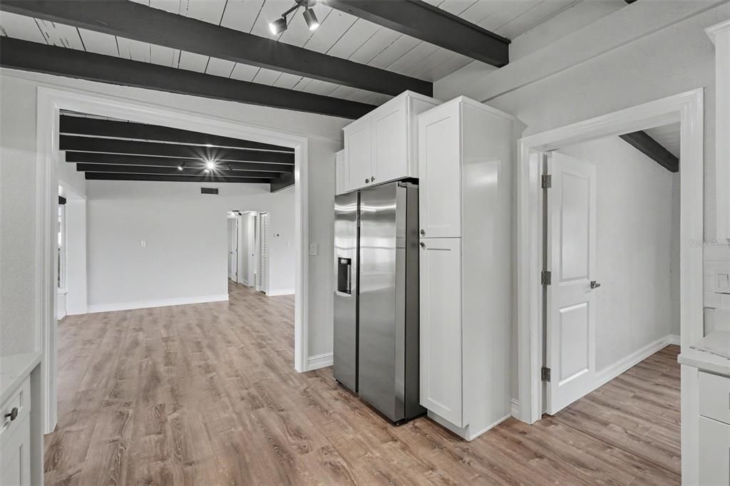 For Sale: $640,000 (3 beds, 2 baths, 1876 Square Feet)
