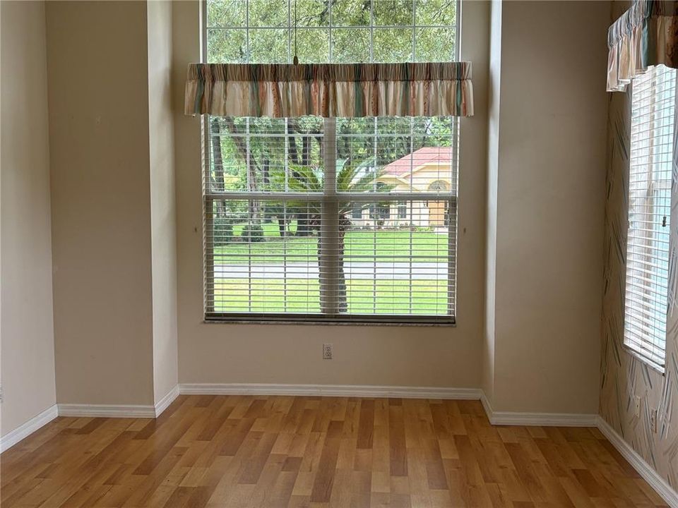 For Sale: $379,000 (3 beds, 2 baths, 1888 Square Feet)