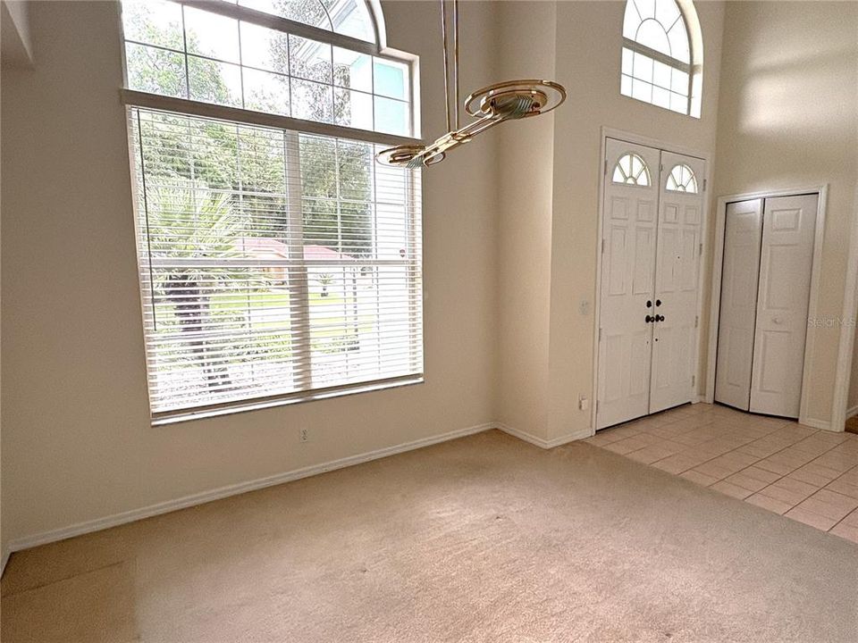 For Sale: $379,000 (3 beds, 2 baths, 1888 Square Feet)