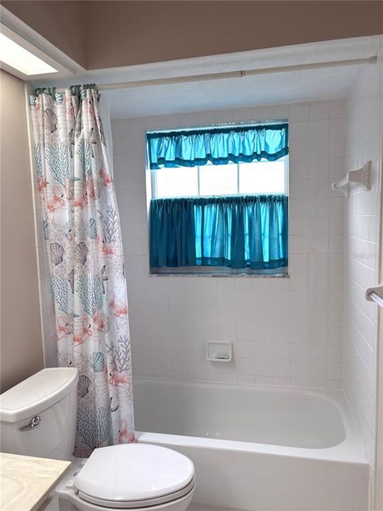 For Sale: $379,000 (3 beds, 2 baths, 1888 Square Feet)