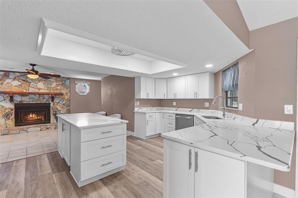 На продажу: $499,000 (2 спален, 2 ванн, 1476 Квадратных фут)