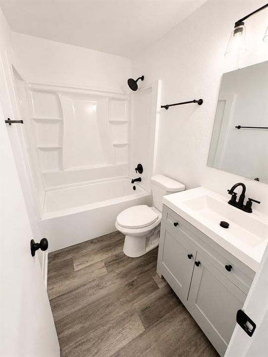 For Rent: $1,199 (2 beds, 1 baths, 1028 Square Feet)