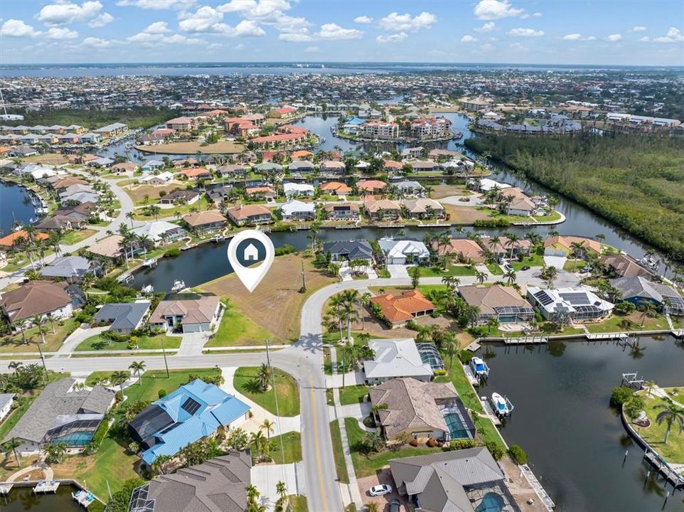 For Sale: $435,000 (0.27 acres)