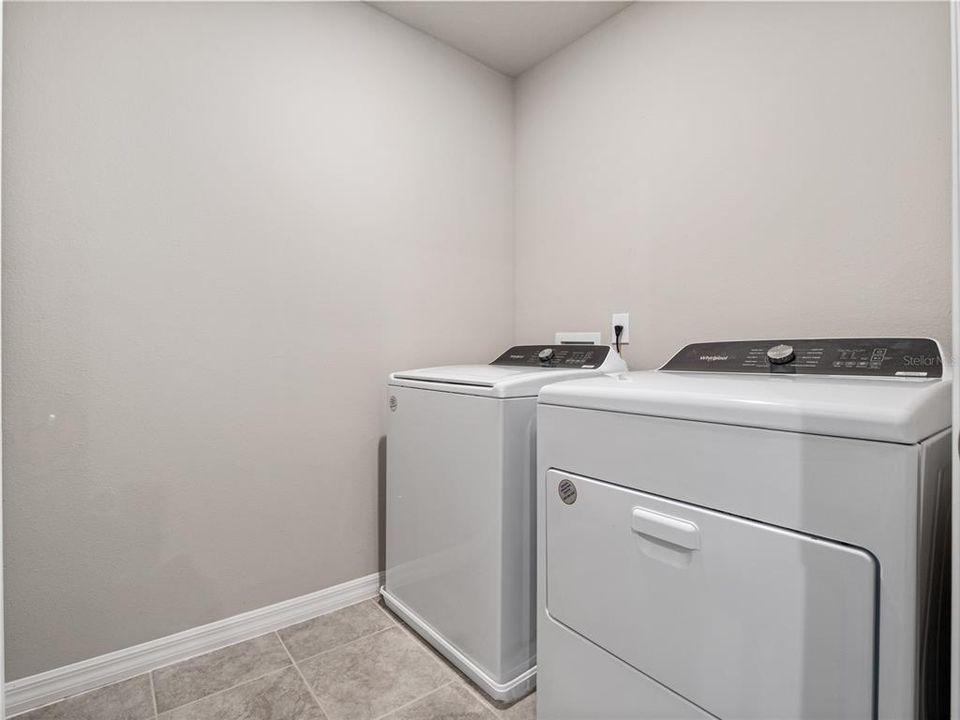 В аренду: $1,995 (3 спален, 2 ванн, 1485 Квадратных фут)