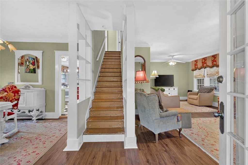 For Sale: $460,000 (3 beds, 2 baths, 2012 Square Feet)