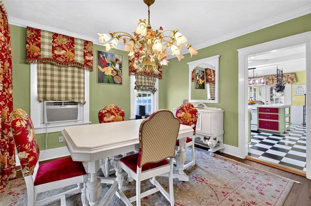 For Sale: $460,000 (3 beds, 2 baths, 2012 Square Feet)