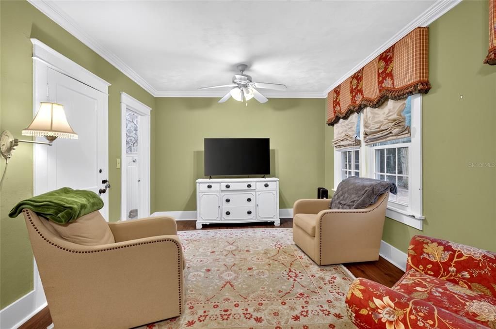 For Sale: $460,000 (3 beds, 2 baths, 2012 Square Feet)