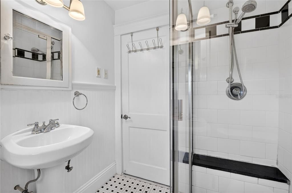For Sale: $460,000 (3 beds, 2 baths, 2012 Square Feet)