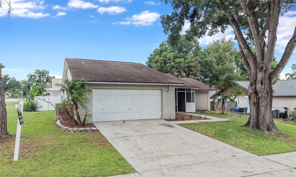 For Sale: $425,000 (3 beds, 2 baths, 1509 Square Feet)