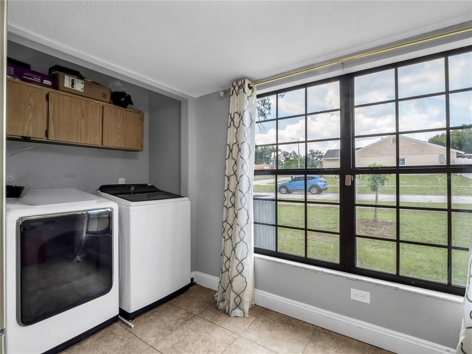 For Sale: $425,000 (3 beds, 2 baths, 1509 Square Feet)