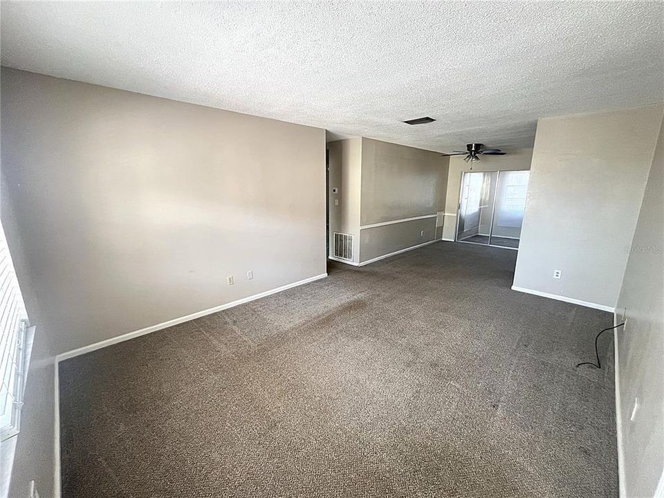 For Rent: $1,650 (2 beds, 1 baths, 1019 Square Feet)