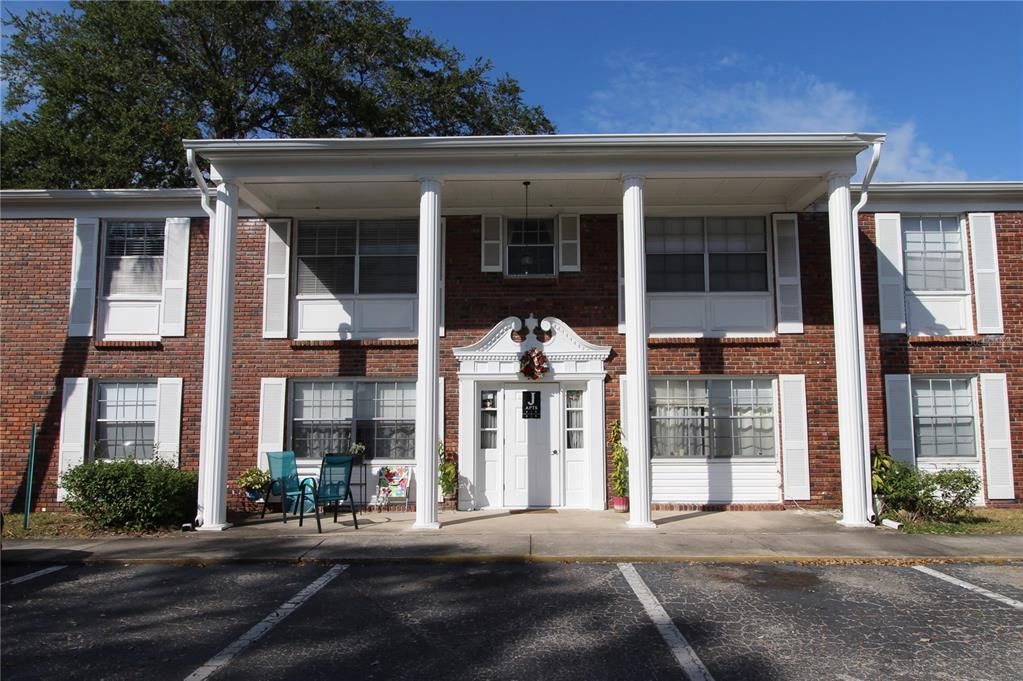 For Rent: $1,650 (2 beds, 1 baths, 1019 Square Feet)