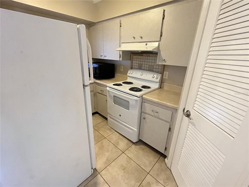 For Rent: $1,650 (2 beds, 1 baths, 1019 Square Feet)