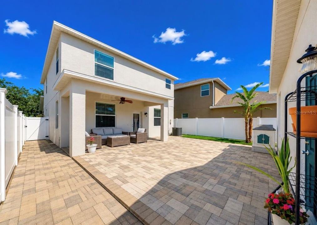На продажу: $350,000 (3 спален, 2 ванн, 2255 Квадратных фут)