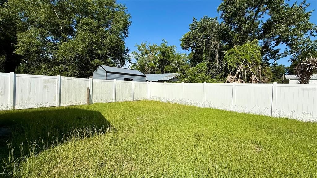 For Rent: $1,100 (3 beds, 1 baths, 1536 Square Feet)