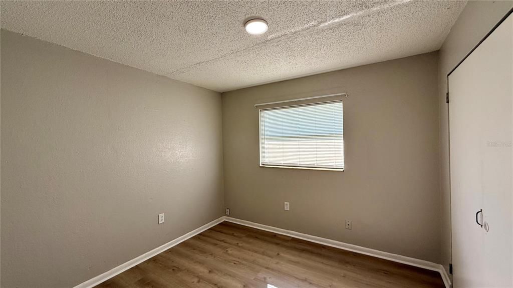 For Rent: $1,100 (3 beds, 1 baths, 1536 Square Feet)