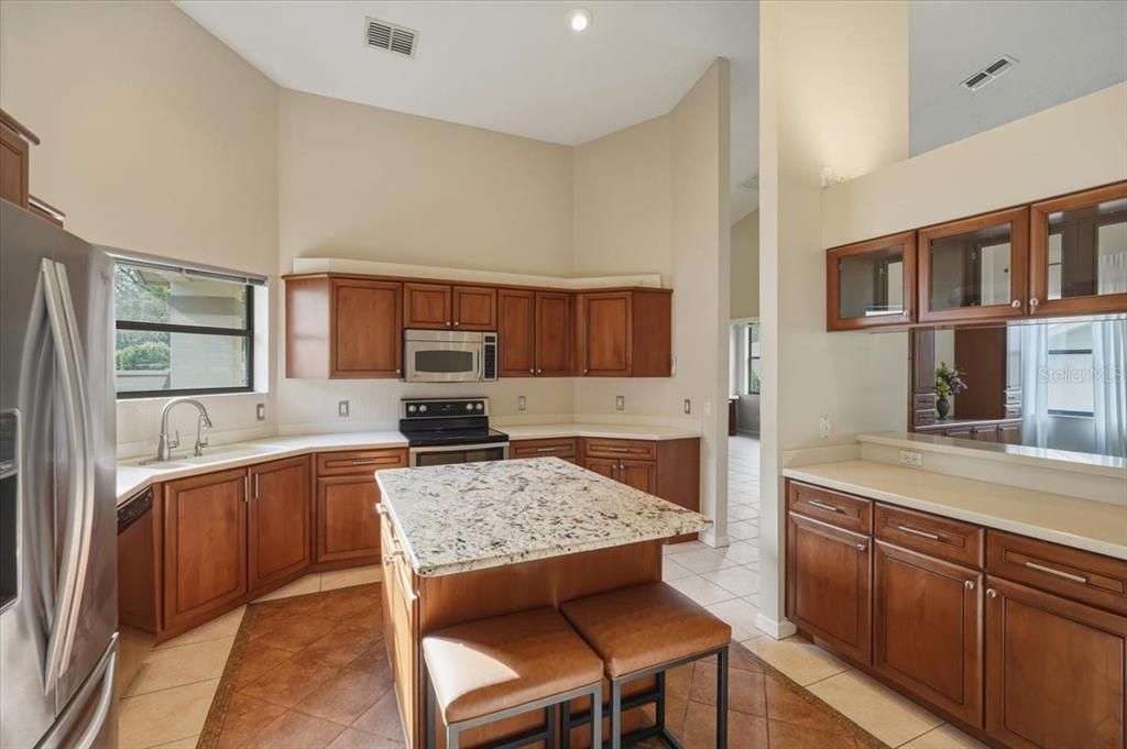На продажу: $313,000 (3 спален, 2 ванн, 2088 Квадратных фут)