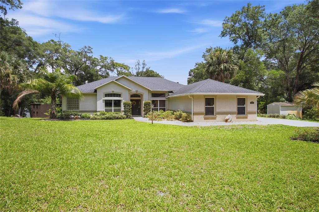 For Sale: $459,900 (3 beds, 2 baths, 2041 Square Feet)