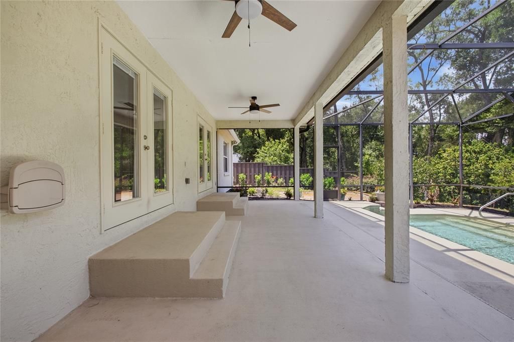 For Sale: $459,900 (3 beds, 2 baths, 2041 Square Feet)