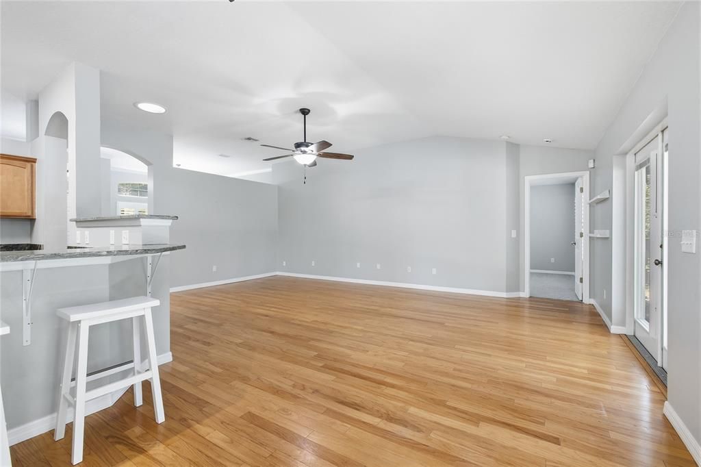 For Sale: $459,900 (3 beds, 2 baths, 2041 Square Feet)