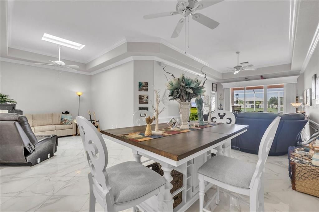 For Sale: $299,900 (2 beds, 2 baths, 1438 Square Feet)
