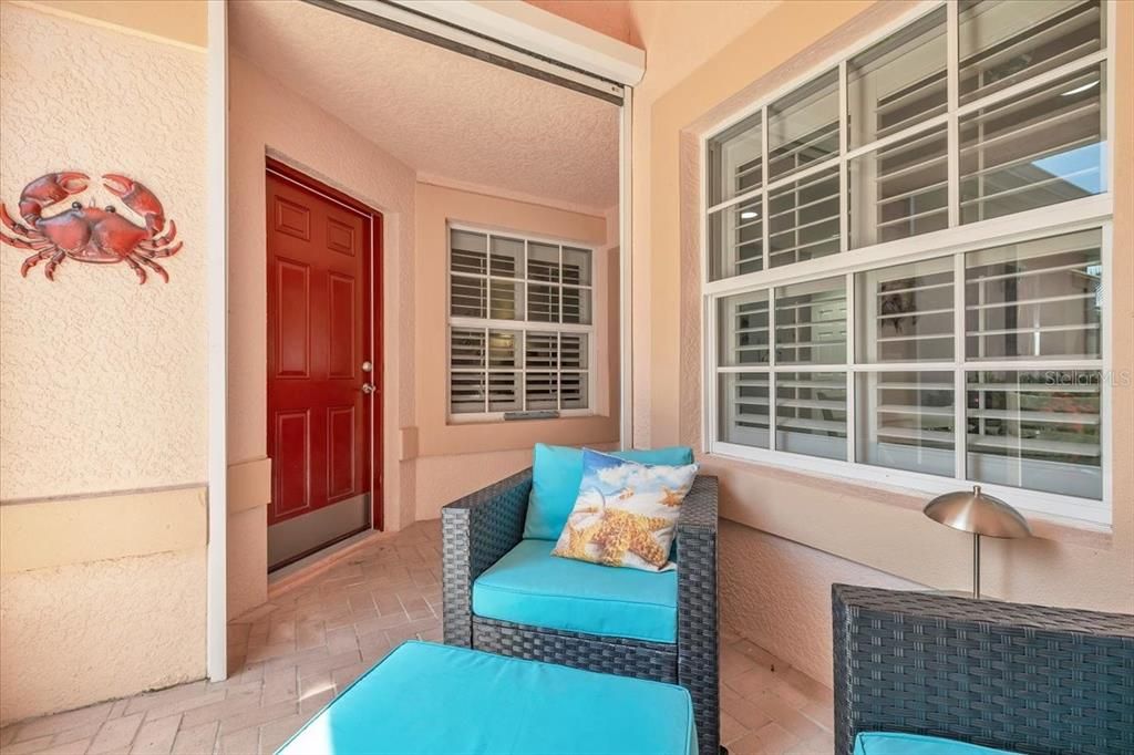 For Sale: $299,900 (2 beds, 2 baths, 1438 Square Feet)