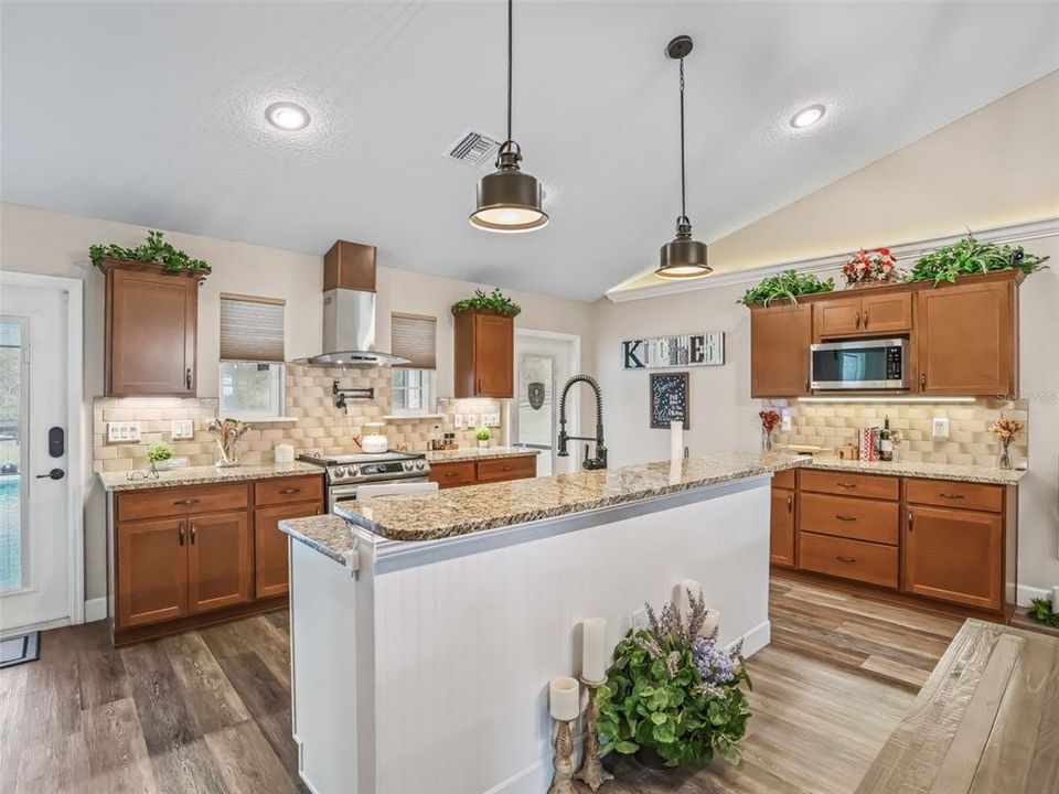 На продажу: $1,299,000 (5 спален, 3 ванн, 3174 Квадратных фут)