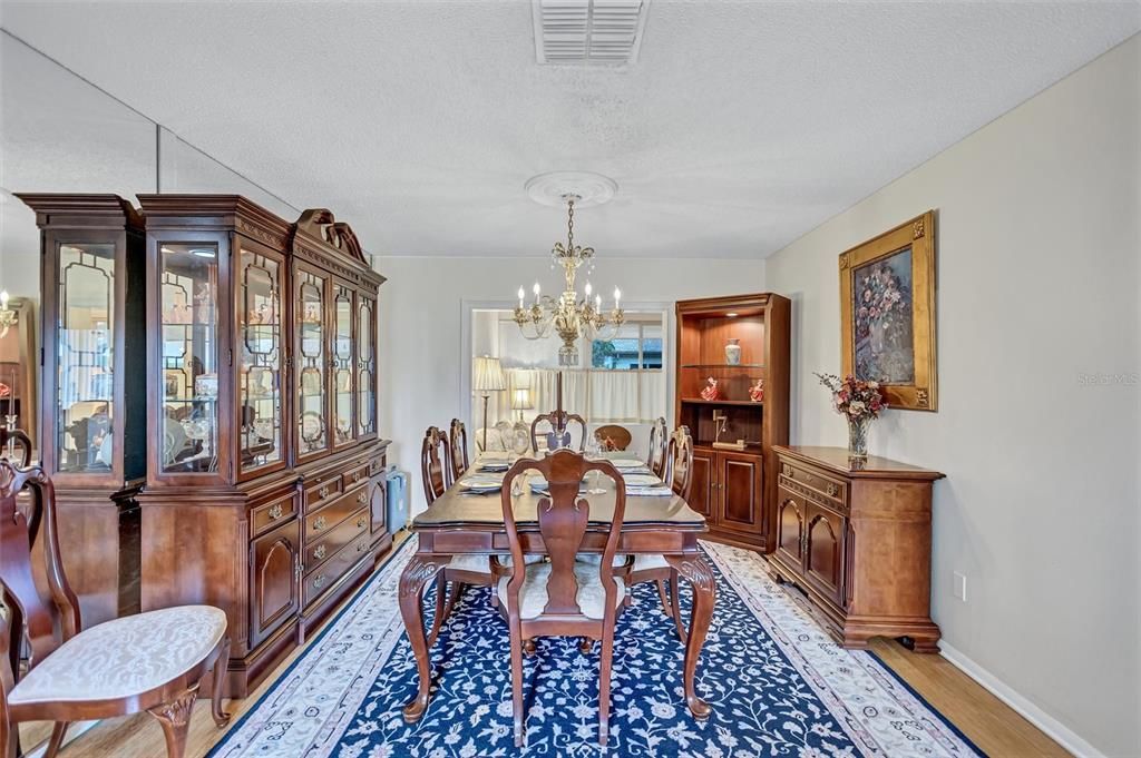 На продажу: $465,000 (2 спален, 2 ванн, 1642 Квадратных фут)