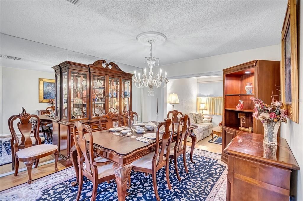 На продажу: $465,000 (2 спален, 2 ванн, 1642 Квадратных фут)
