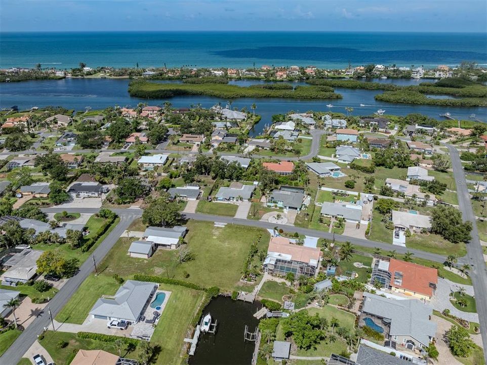 En Venta: $600,000 (0.34 acres)