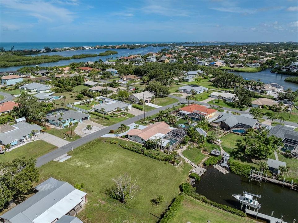 En Venta: $600,000 (0.34 acres)